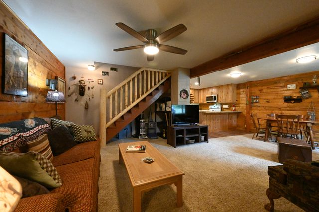 *New Listing*|Sleeps 6| 25 Miles to Yellowstone!