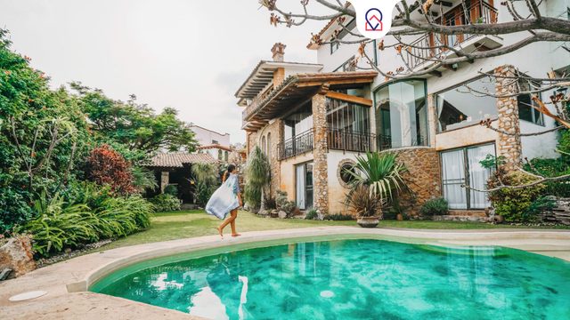 Spectacular Italian Tuscan Style House