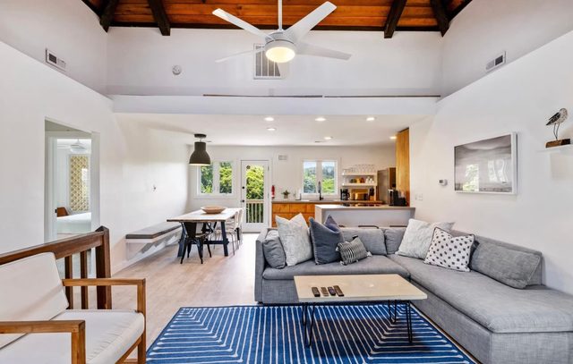Modern Coastal Home, Close to Beach with Pool, Spa