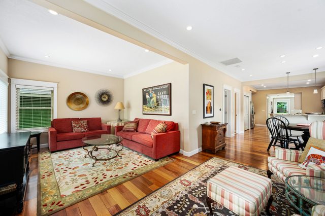 Lakeside Craftsman | Walk to Everything