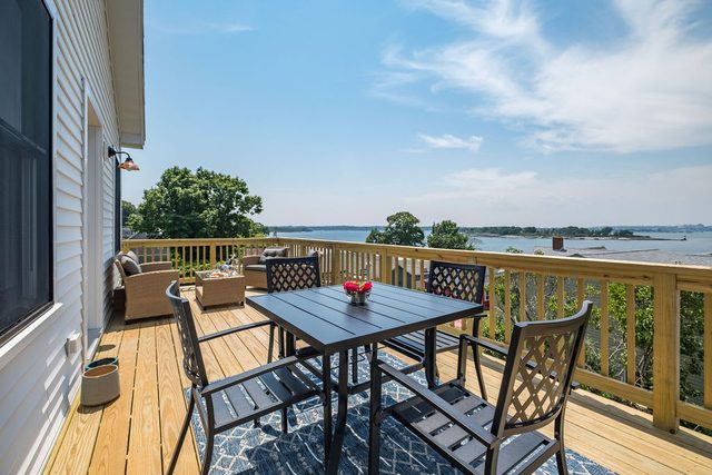 Gorges Sunset Two - Peaks Island Water View Condo with Beach Access