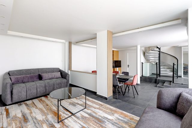 Superbe duplex climatisé, à deux pas de Nation