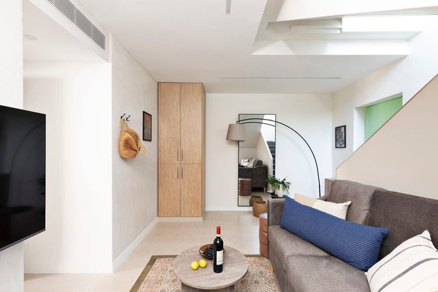 The J - Luxury Two Bedroom Duplex By LOCALZ