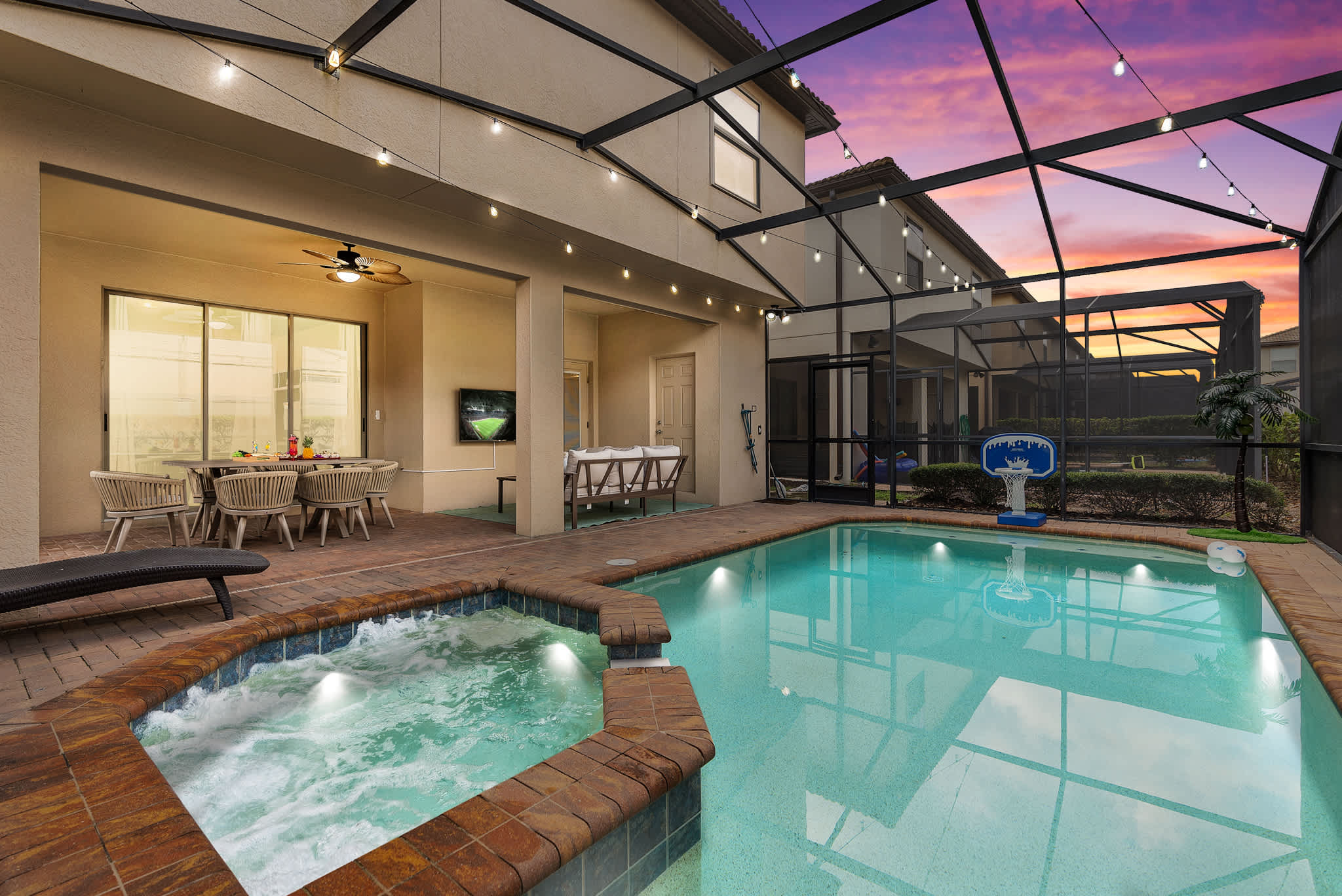 Family villa w/private pool & water park