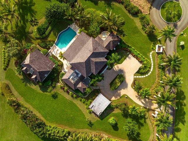 Villa Howzat