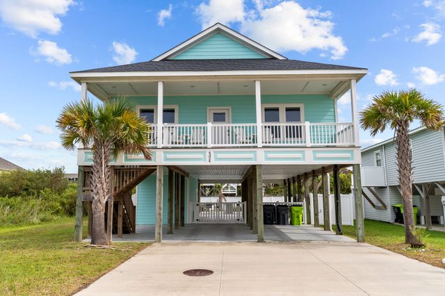Beachside Charm! Pool, Spa & 3-Min Walk to Shore