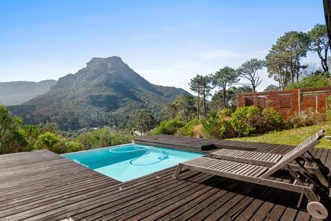 Silvermist Lavish Retreat: with Breathtaking Views