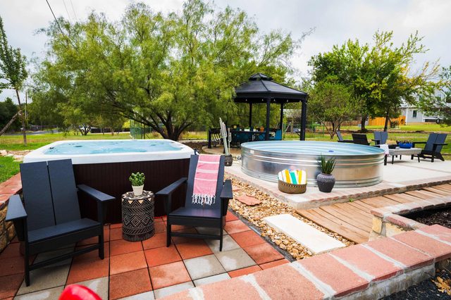 Howdy Haus - Pool, Hot Tub, Game Room & Glam Room