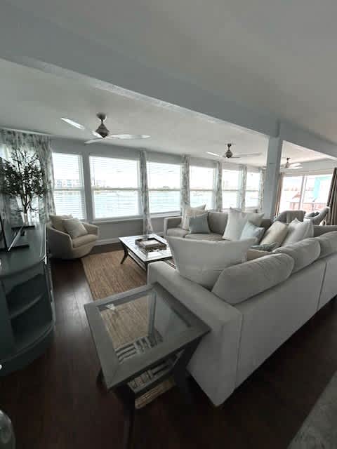 Clearwater Beach Retreats at Bayside View 4 — Clearwater, FL