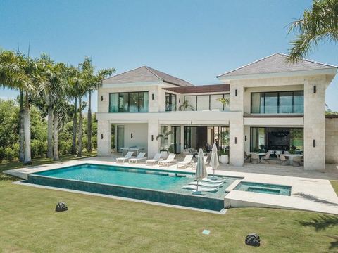 Mangle 15 - Stunning brand new lake front villa