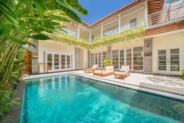 Villa Milano - 6BDR, prime location, pool & garden