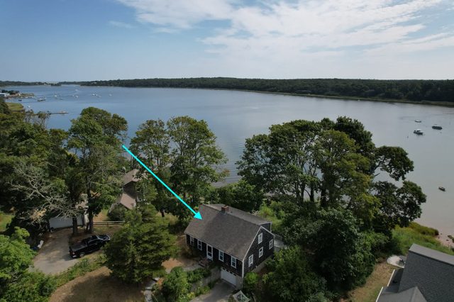 Waterfront on the Cove, NEW Kitchen and Central AC