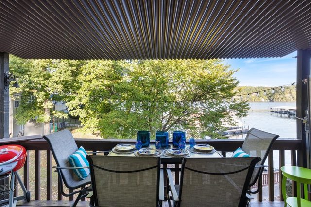 Lakefront Bungalow Near Margaritaville — Osage Beach, MO