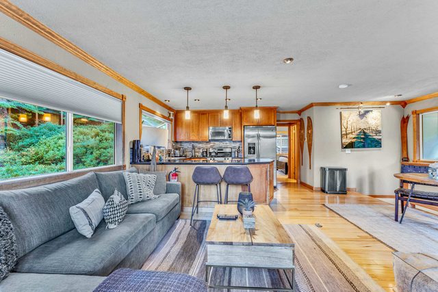 Modern Tahoe Retreat with Grill, Walk to Beach