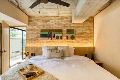 Caliza Roma | Cozy Residence w/Walking Balcony