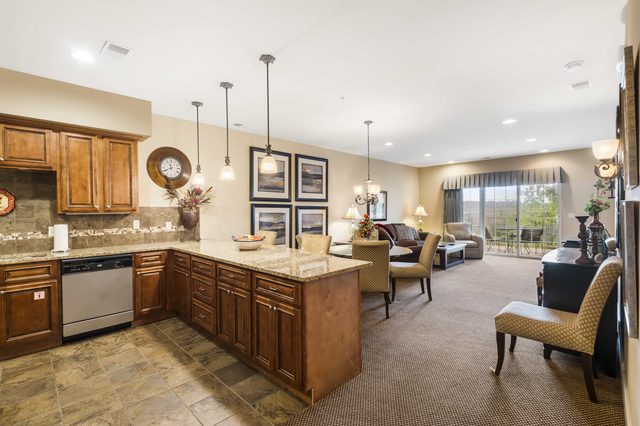 Branson Hills Getaway - Sleeps 6
