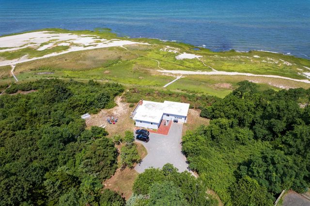 Waterfront on Cape Cod Bay!