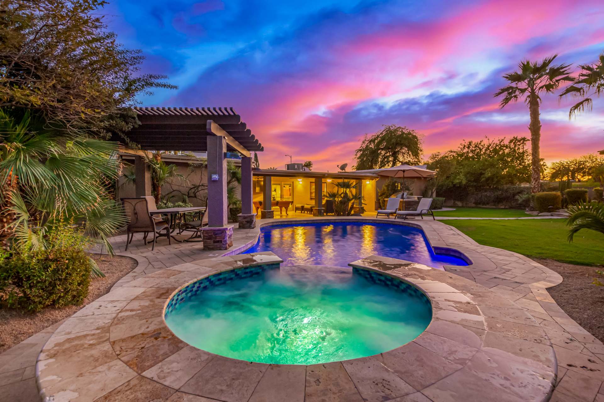 Parkwood Desert Oasis | Pool, Spa & Pool Table