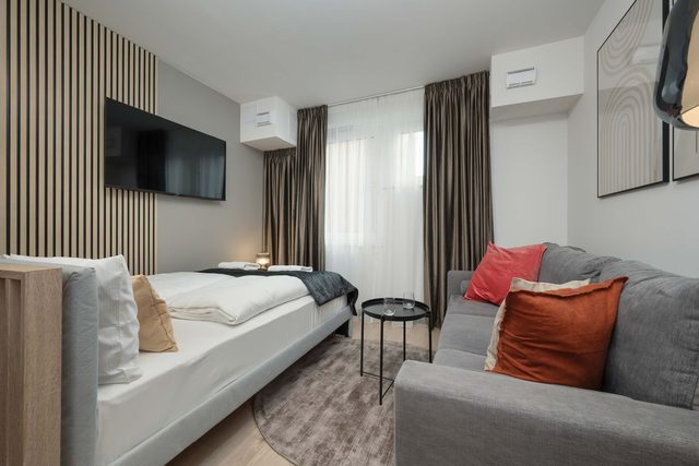 Elegant studio on Dyrekcyjna | Wroclaw