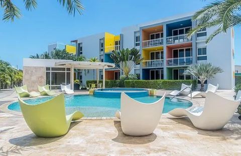 2 Bed 2 bath @ Isla Bonita! Island Vibes!