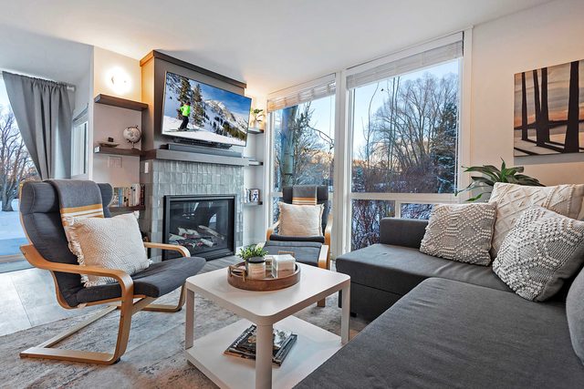 Updated Park City Condo with Pool & Hot Tub Access