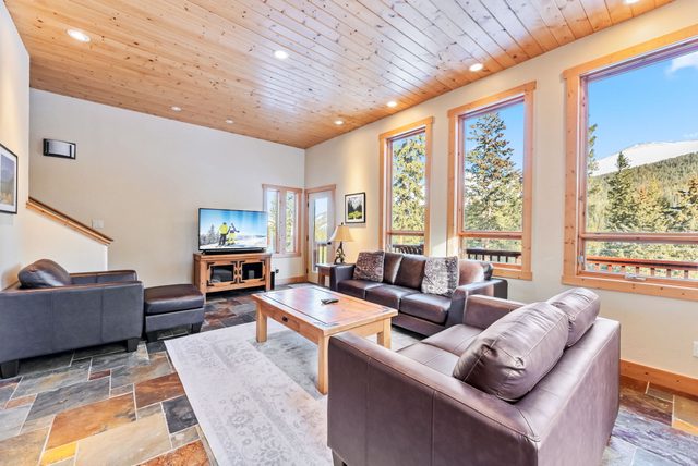 Mountain Retreat with Deck and Hot Tub
