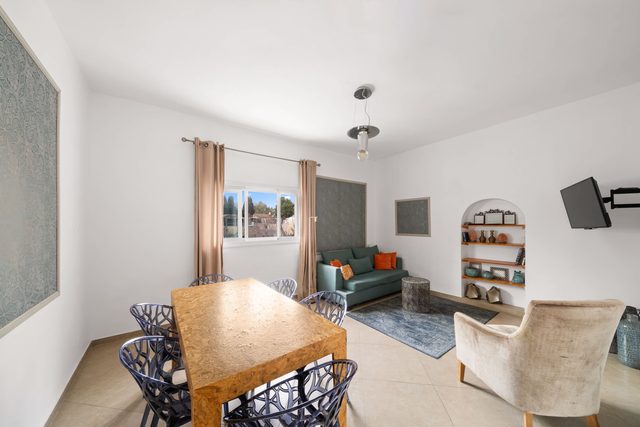 Authentic Mamilla 3BR - Walk to Old City — Jerusalem, Jerusalem