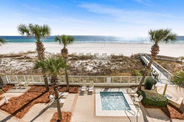 Pelican Pointe 301- Corner unit, 3rd floor, Gulf-front.