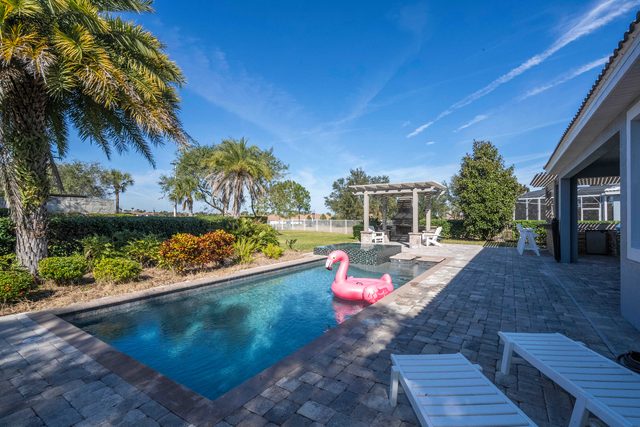 Luxurious 3Bd home with Pool Champions Gate 9021 — Davenport, FL