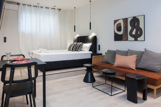 Lovely Brand New Studio near Victoria Metro