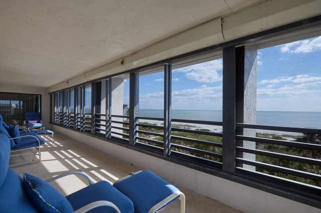Gorgeous Corner Penthouse Residence at Gulfside Place