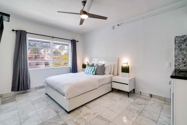 Best Beach Location | Wi-Fi, TV & Amenities
