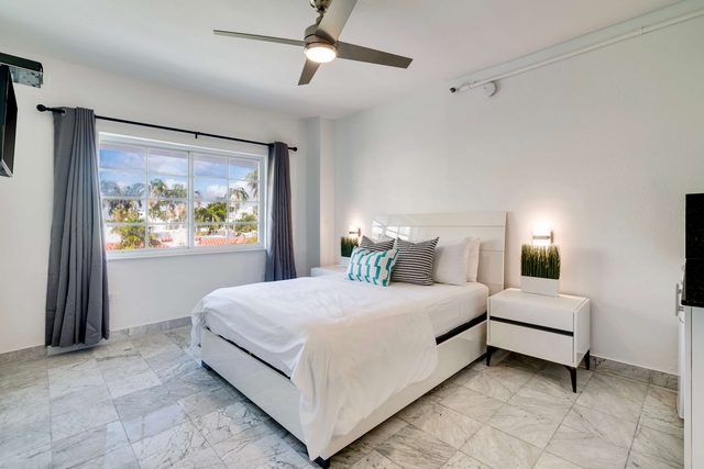 Best Beach Location | Wi-Fi, TV & Amenities