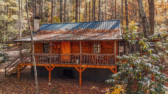 South Fork cabin at Saluda Grade Cabins!