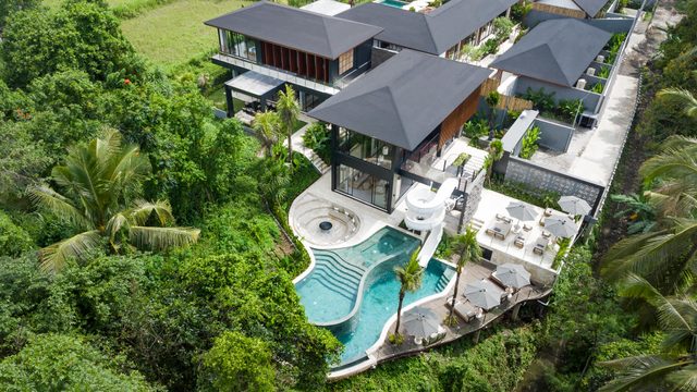 Tropical Dream: 6BR Villa w/High Speed Internet