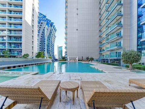 Quasi-Homes | Dubai Majestine studio, pool & gym — Dubai, Dubai