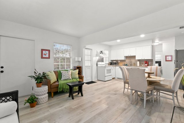 Bayside Escape | Cozy Hideaway Near Bayshore