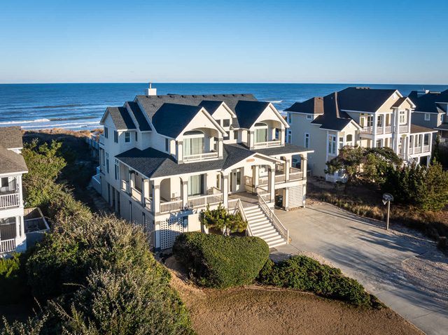 Pine Island Oceanfront Private Pool, Beach Access!
