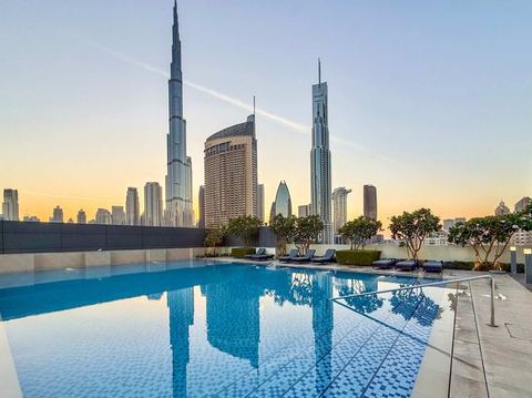 Elegant 3BR with Burj Khalifa and Fountain Views — Dubai, Dubai