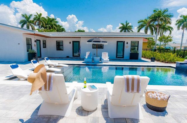 The Ocean @ Naples Boutique