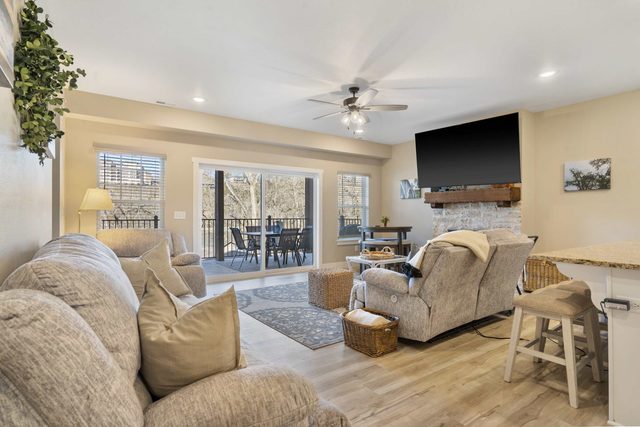 Pleasant View on Taneycomo — Branson, MO