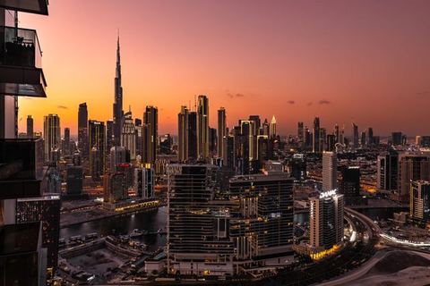 Amazing 2Br Apartment with Stunning Burj View