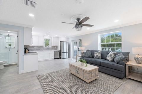 Water side Upstairs Condo in Sebastian FL — Sebastian, FL