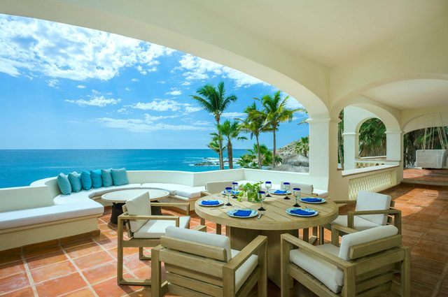 Casa Edwards Too, Beachfront