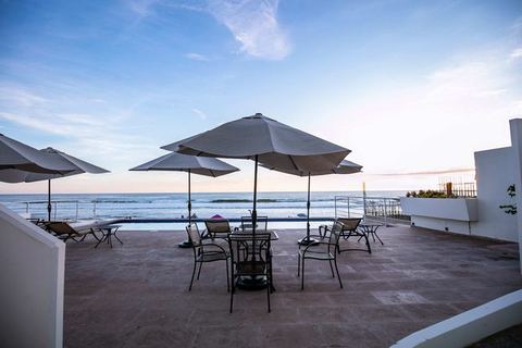 Elegant Condo at Playa Brujas with Ocean View