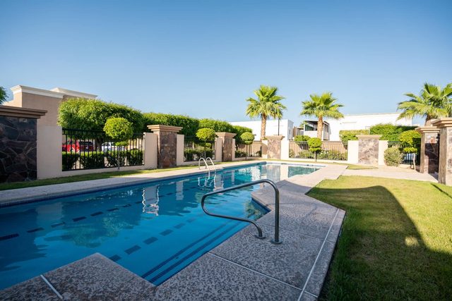 Spacious House, Gales Hermosillo, 3 Bedrooms with Pool