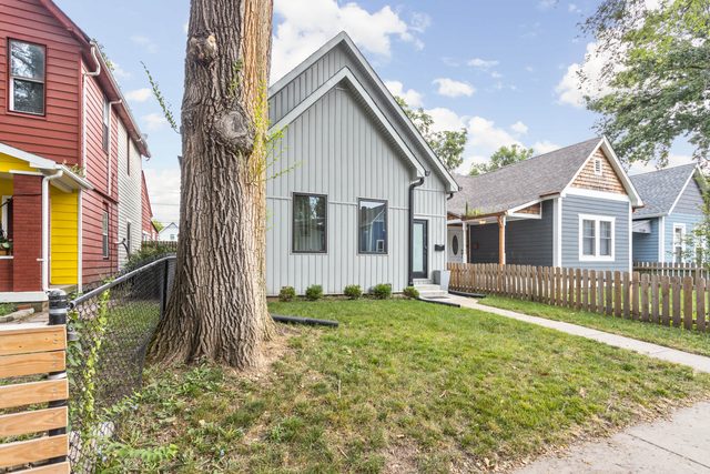 Entire Home in Fountain Square