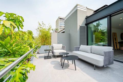 Capitalia | Private Terrace Splendor