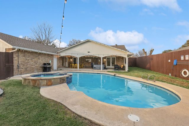 Best of Desoto 4BR,3BA with Pool, HotTub, Cinema