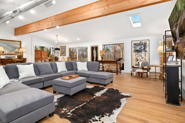 Nannas Blessing-Walkable to UofA Campus-Spacious